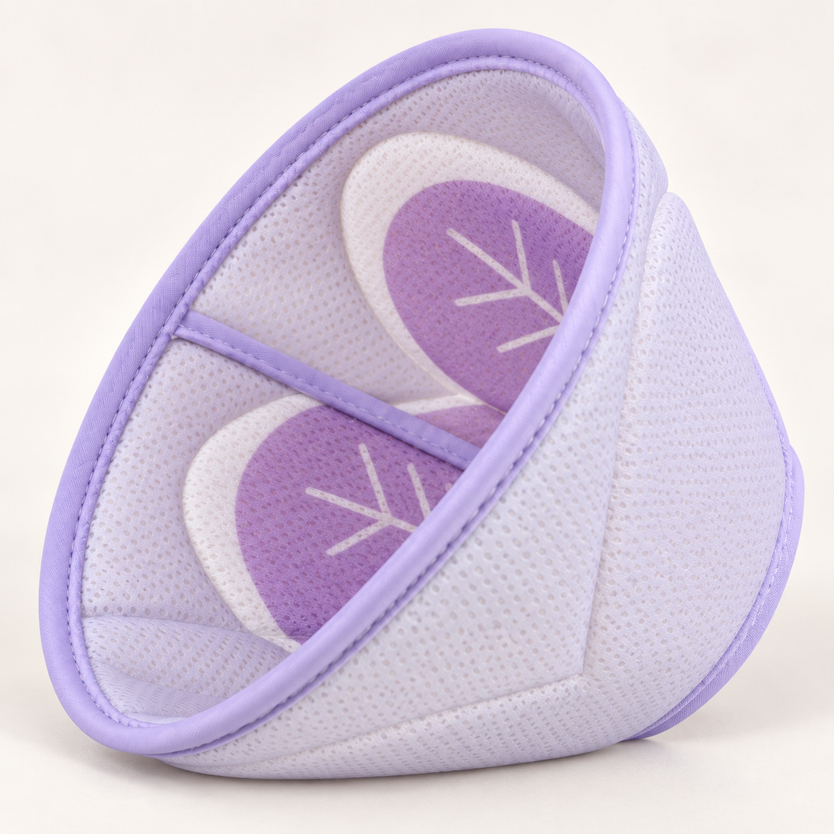 Lavender collar breathable mesh and padded edge detail